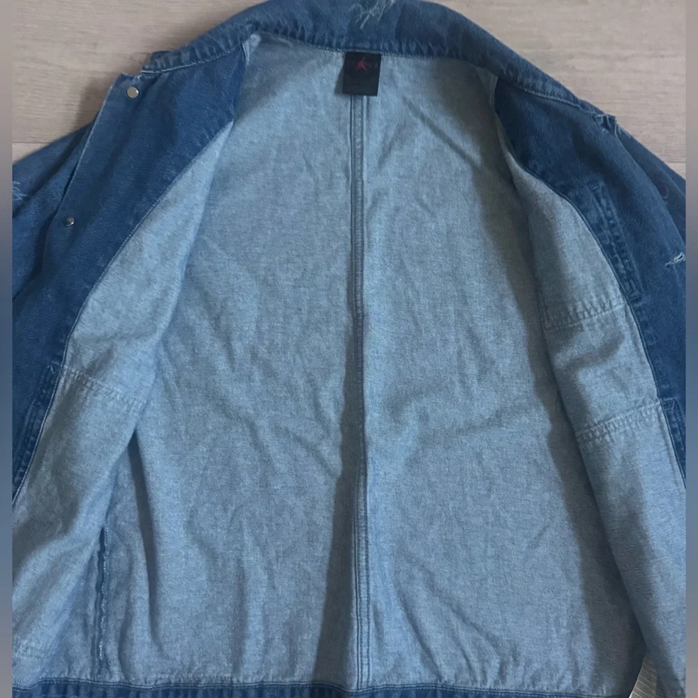 AIR JORDAN FLIGHT HERITAGE DENIM JACKET - MEN'S/BOY’S size XL (13-15yr)